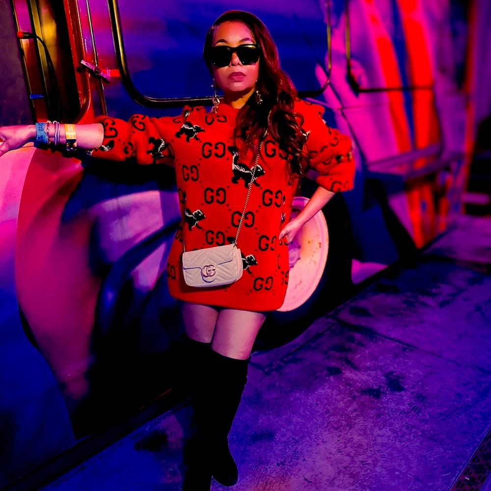 Gucci Sweater!! Hot!!
